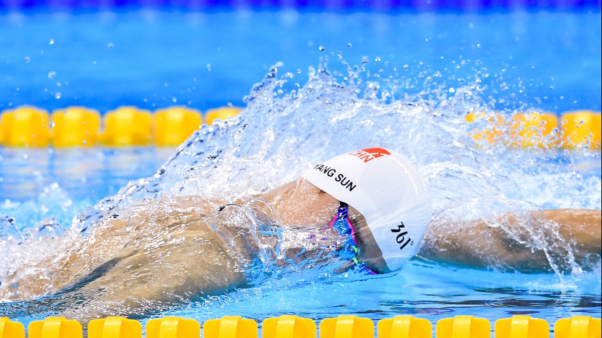 国羽强势包揽三金!2024年亚洲羽毛球锦标赛圆满落幕,中国队展现统治力